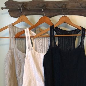 Bundle of 3 lace Hollister tanks